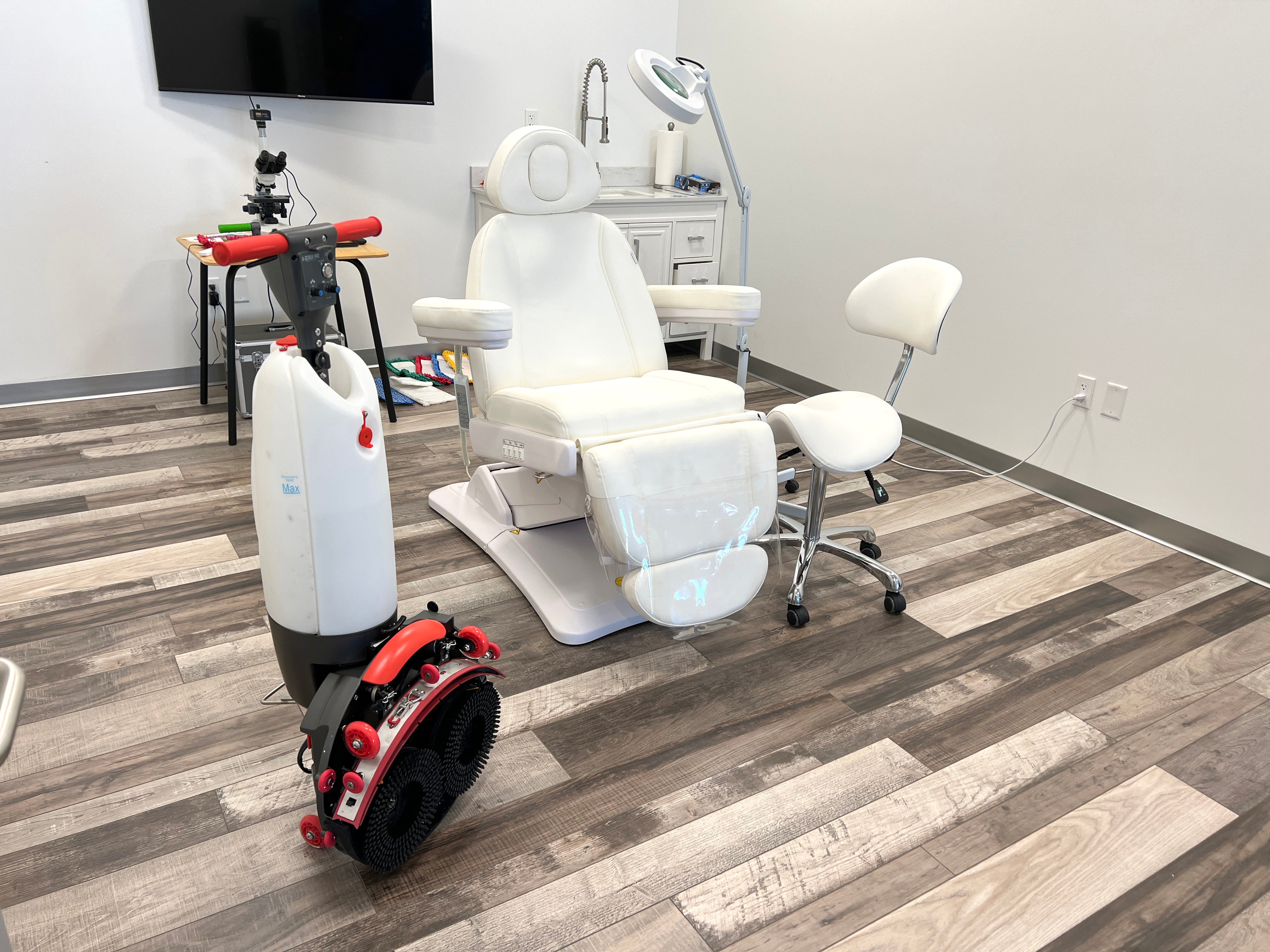 Proscrub Machine X-Scrub Pro Micro Scrubber – Intelligent Design Manufacturing